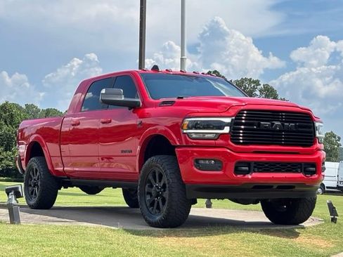Used 2022 RAM 2500 Laramie AWD/4WD image 1