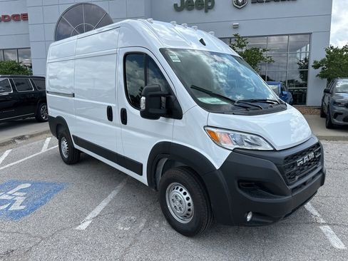 New 2025 RAM ProMaster 2500 w/ Convenience Group image 6