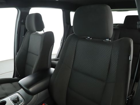 Used 2020 Jeep Grand Cherokee Laredo AWD/4WD image 4
