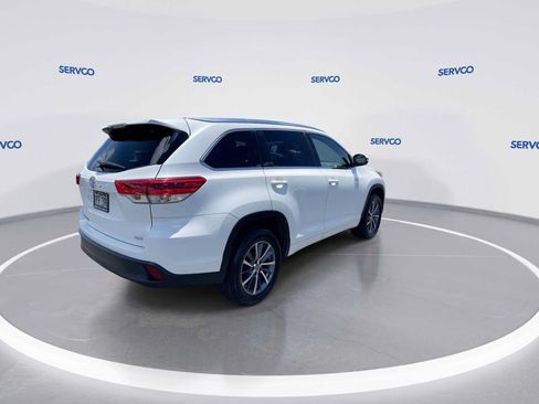 Used 2017 Toyota Highlander XLE FWD image 8