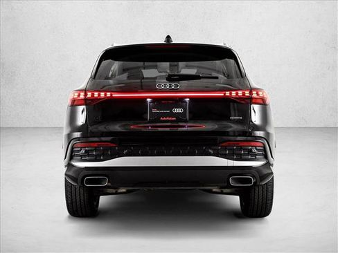 Certified 2025 Audi Q5 Premium w/ Convenience Package AWD/4WD image 7