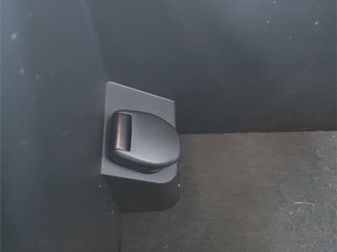 Used 2016 Nissan Rogue S image 26