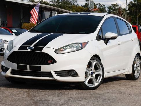 Used 2015 Ford Fiesta ST image 1