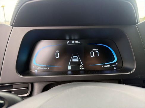 New 2026 Hyundai Elantra SEL Sport FWD image 17