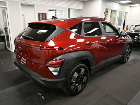 Used 2025 Hyundai Kona SEL FWD image 8