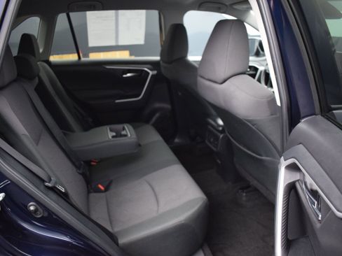 Used 2024 Toyota RAV4 XLE AWD/4WD image 11