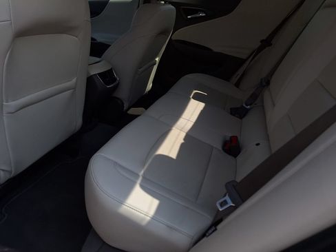 Used 2024 Chevrolet Malibu LT FWD image 12
