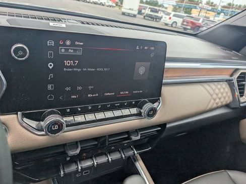 Used 2023 GMC Canyon Denali AWD/4WD image 21