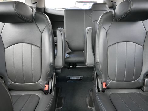 Used 2016 Buick Enclave Leather w/ Trailering Package AWD/4WD image 13