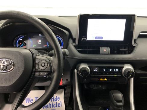 Used 2024 Toyota RAV4 LE image 20