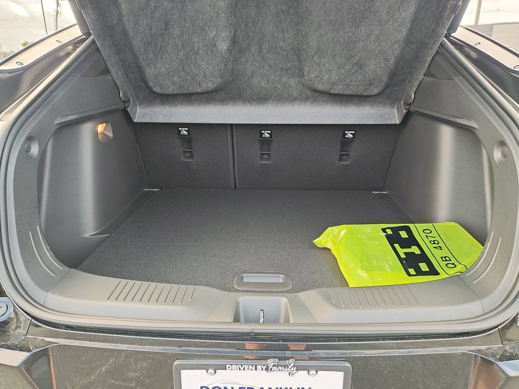 New 2026 Buick Envista Sport Touring w/ Convenience I Package FWD image 9