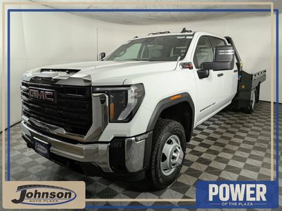 New 2025 GMC Sierra 3500 Pro w/ Convenience Package