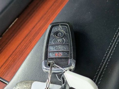 Used 2021 Lincoln Navigator Reserve AWD/4WD image 33