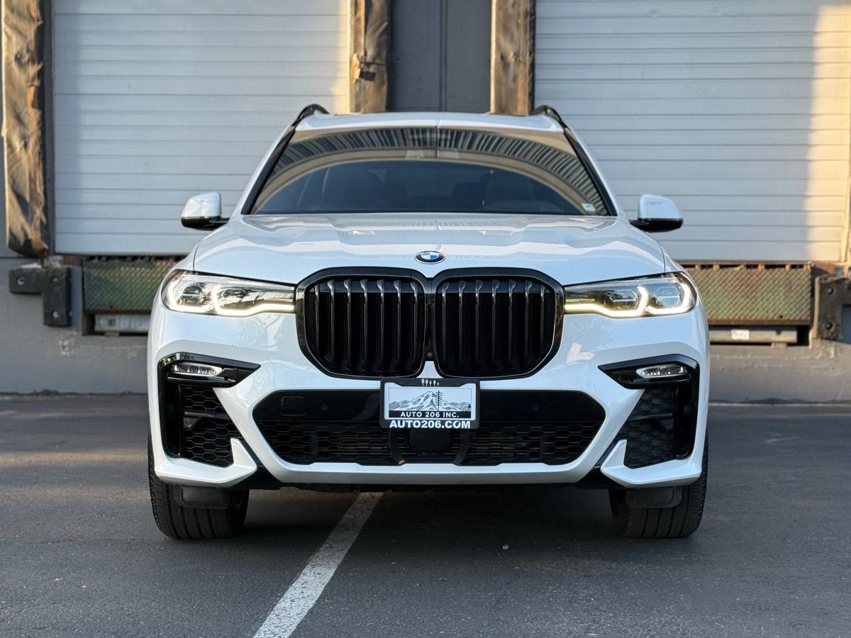 Used 2022 BMW X7 xDrive40i w/ Premium Excellence Package AWD/4WD image 8
