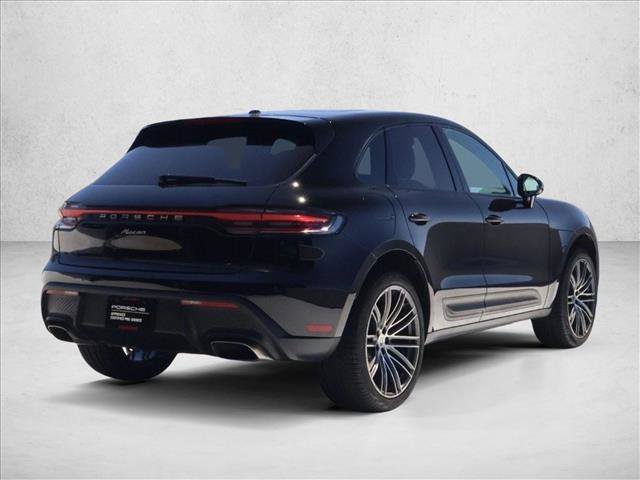 Used 2024 Porsche Macan AWD/4WD image 9