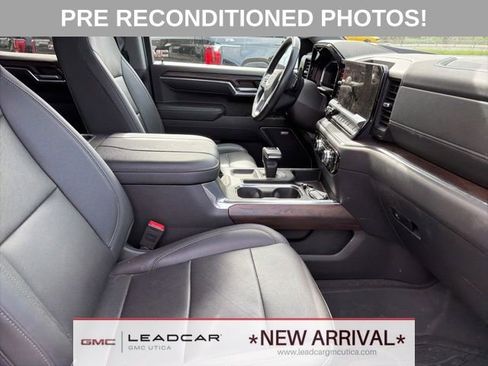 Used 2023 GMC Sierra 1500 SLT w/ SLT Premium Package AWD/4WD image 12