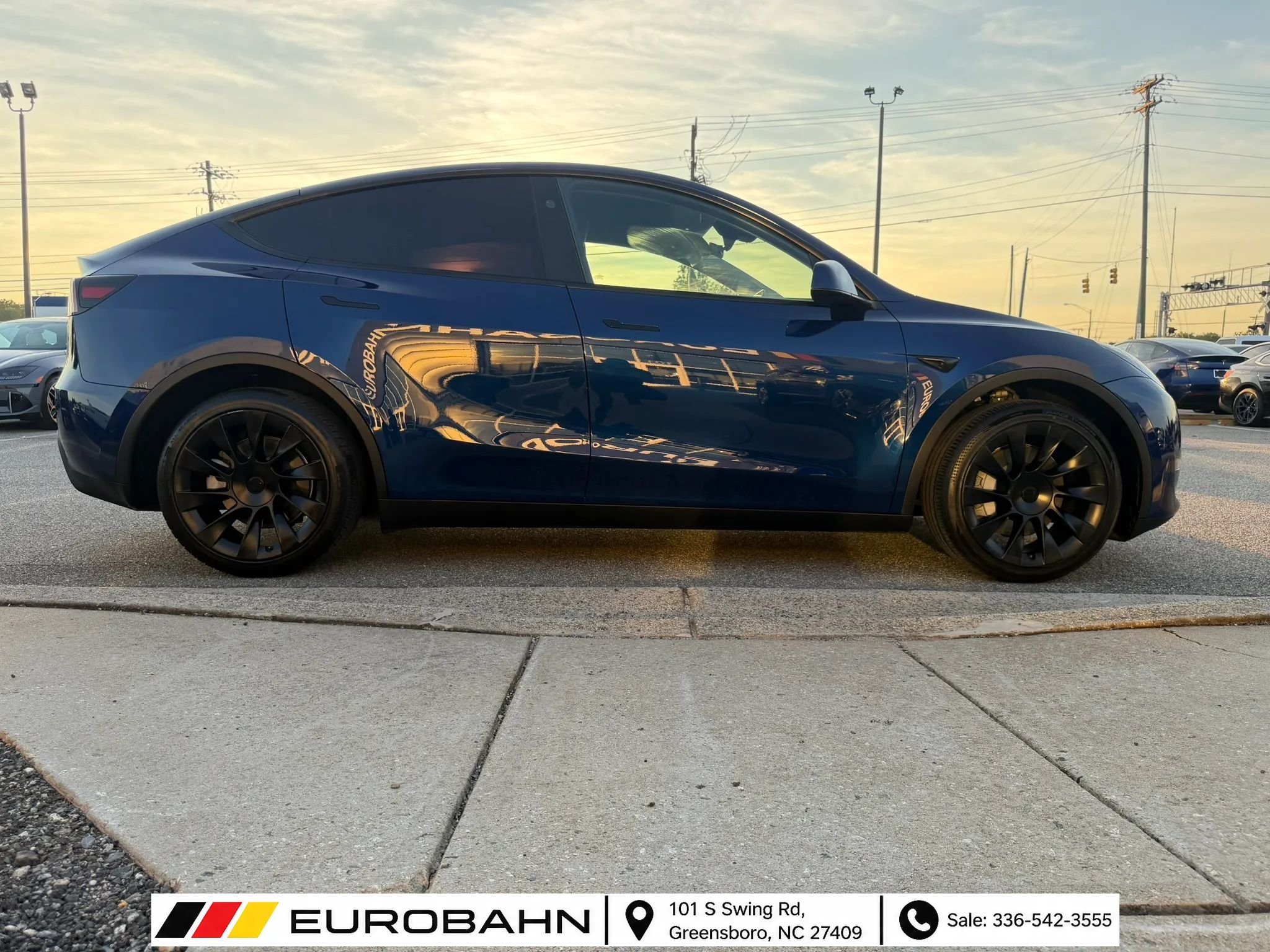 Used 2024 Tesla Model Y Long Range AWD/4WD image 21