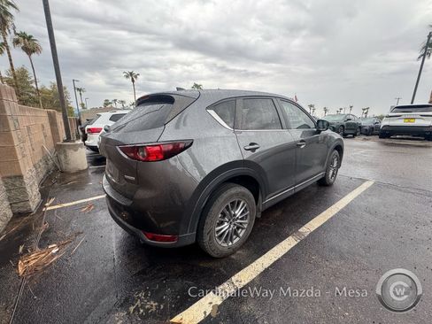 Used 2021 MAZDA CX-5 Touring FWD image 4