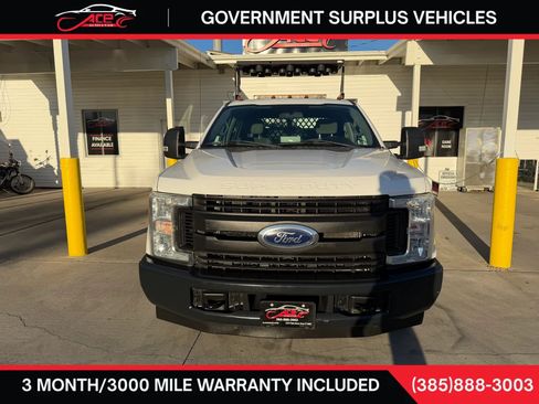 Used 2017 Ford F350 XL w/ Power Equipment Group RWD image 2