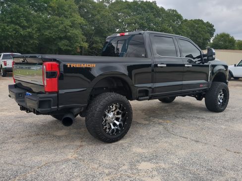 Used 2024 Ford F350 Platinum w/ Tremor Off-Road Package AWD/4WD image 3