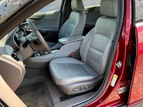 Used 2018 Chevrolet Malibu LT w/ Leather Package image 22