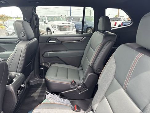 New 2026 GMC Acadia AT4 w/ Luxury Package AWD/4WD image 23