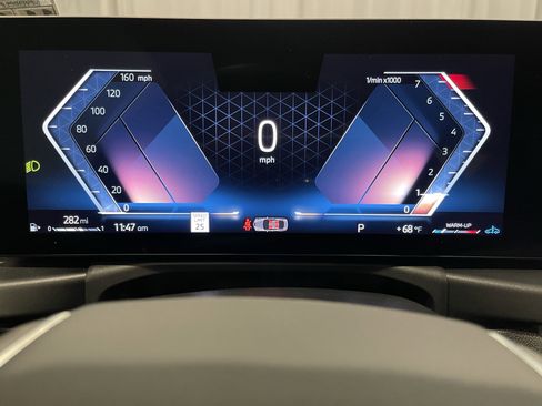 Used 2024 BMW 430i xDrive Coupe w/ Premium Package image 19