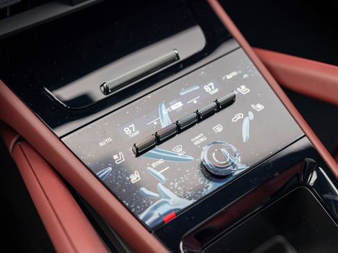 New 2026 Porsche Cayenne S image 19