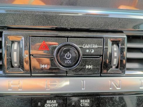 New 2026 Nissan Pathfinder SV image 11