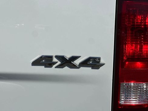 Used 2015 RAM 1500 Express AWD/4WD image 25
