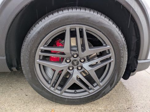 Certified 2026 Ford Explorer ST-Line w/ ST-Line Street Pack RWD image 11