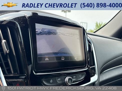 Certified 2023 Chevrolet Traverse LT FWD image 9
