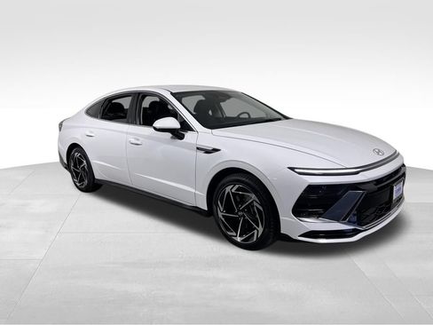 New 2026 Hyundai Sonata SEL FWD image 7