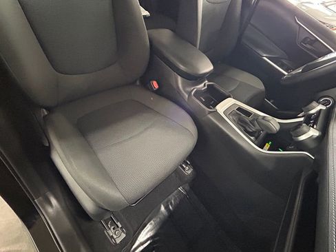 Used 2025 Toyota RAV4 LE image 33