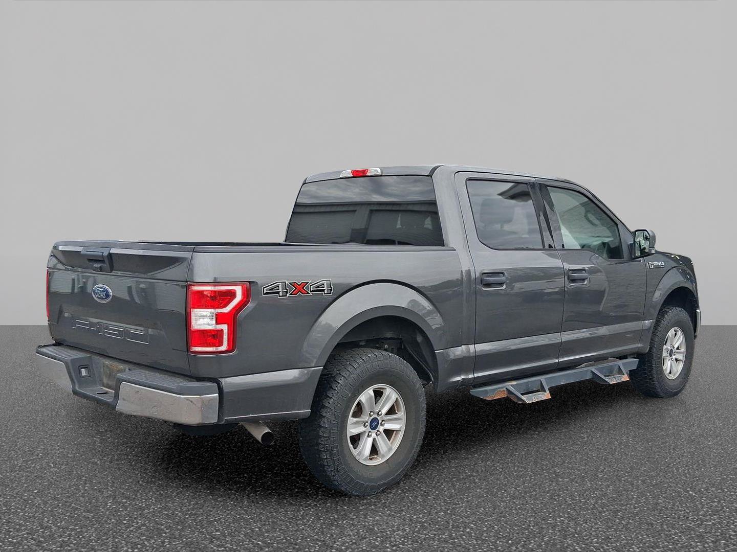 Used 2019 Ford F150 XLT w/ Equipment Group 301A Mid AWD/4WD image 4