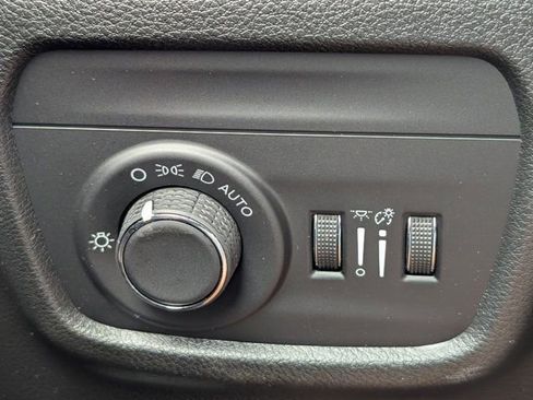 New 2026 Jeep Grand Cherokee Altitude RWD image 24