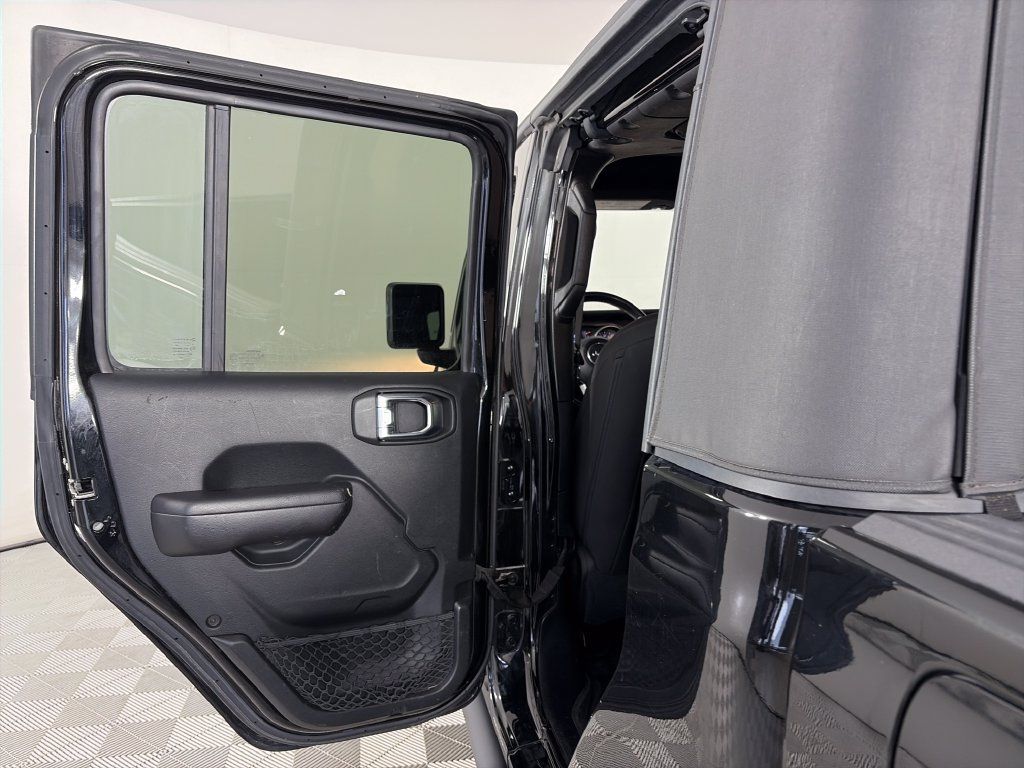 Used 2020 Jeep Gladiator Sport w/ Quick Order Package 23S AWD/4WD image 12