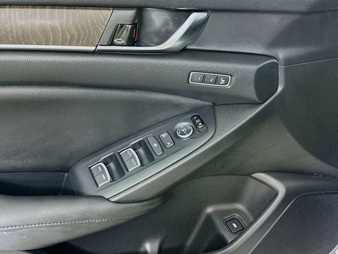 Used 2019 Honda Accord Touring image 21