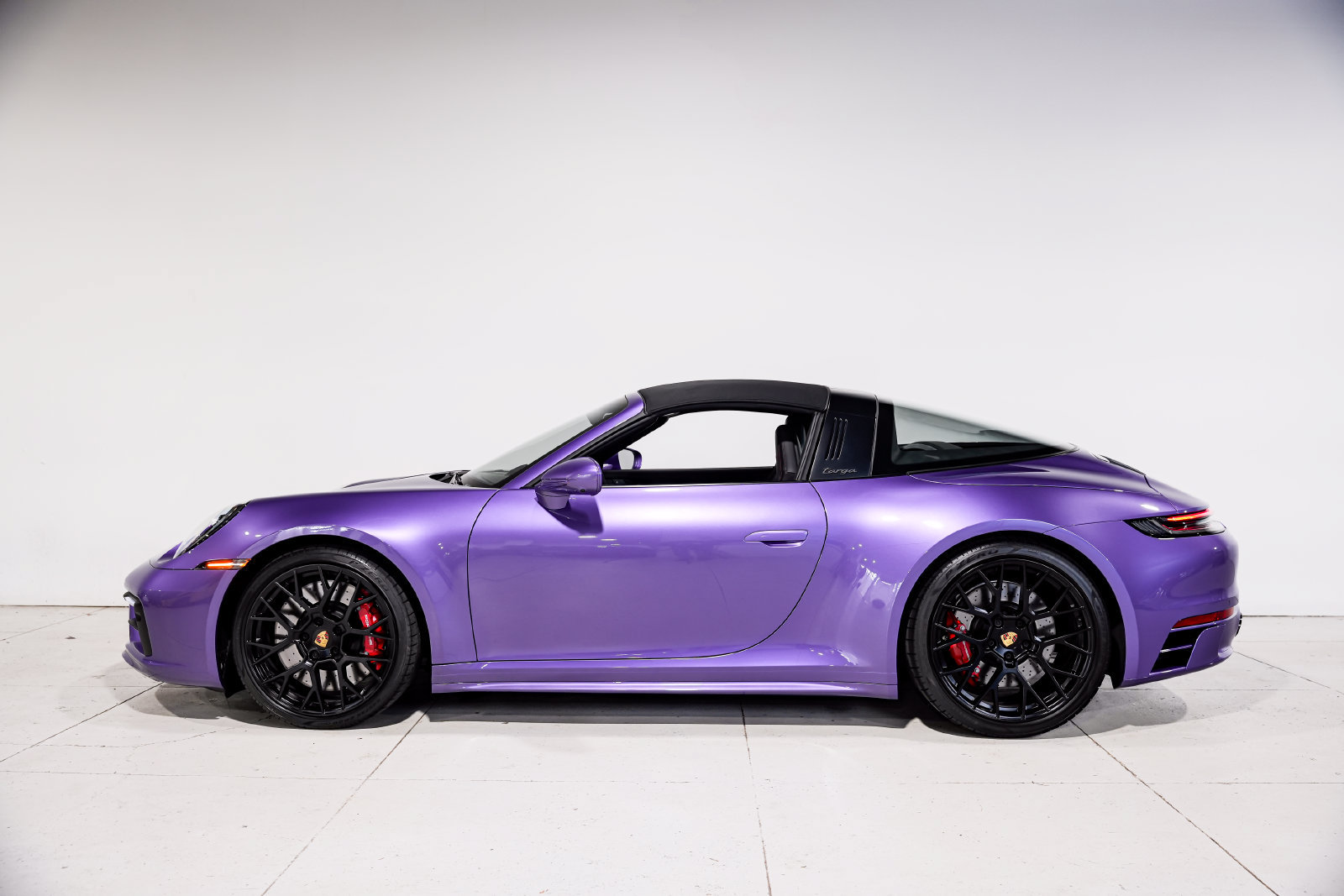 Used 2024 Porsche 911 Targa 4 GTS AWD/4WD image 8
