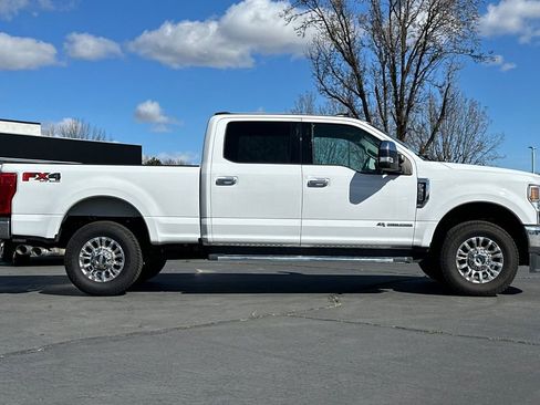 Used 2020 Ford F350 Lariat w/ Chrome Package image 3