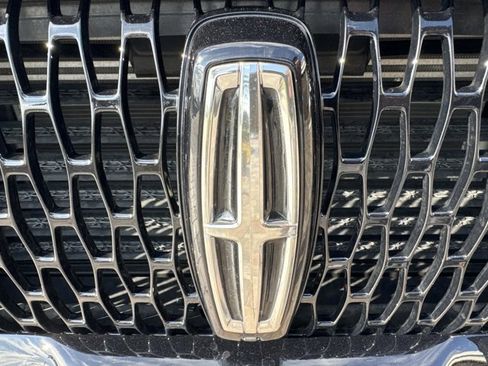 Used 2022 Lincoln Aviator Reserve w/ Equipment Group 201A image 8