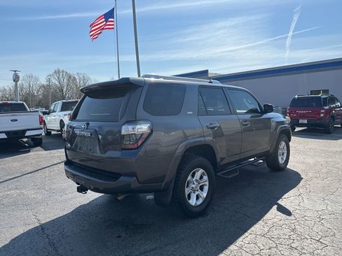 Used 2014 Toyota 4Runner SR5 Premium image 3