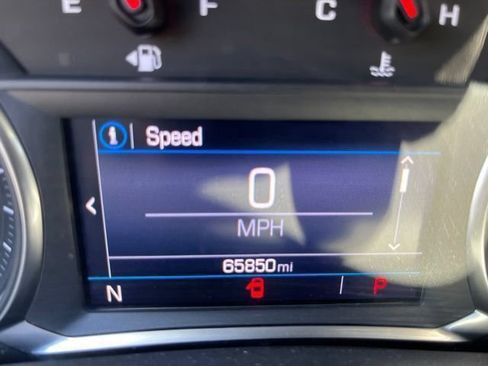 Used 2019 GMC Terrain SLE w/ Driver Convenience Package FWD image 7