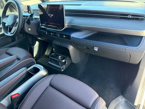 New 2025 Volkswagen ID. Buzz Pro S image 20