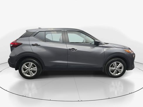 Used 2023 Nissan Kicks S w/ Interior Electronics Package image 8