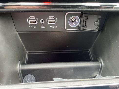 New 2025 Jeep Grand Cherokee L Limited w/ Black Appearance Package image 38