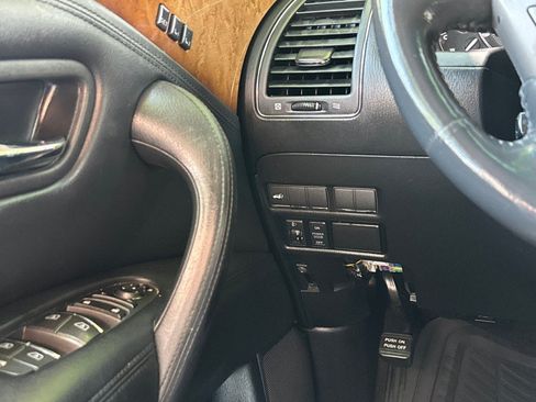 Used 2014 INFINITI QX80 4WD w/ Theater Package image 11