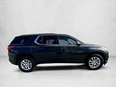 Used 2020 Chevrolet Traverse LT image 5