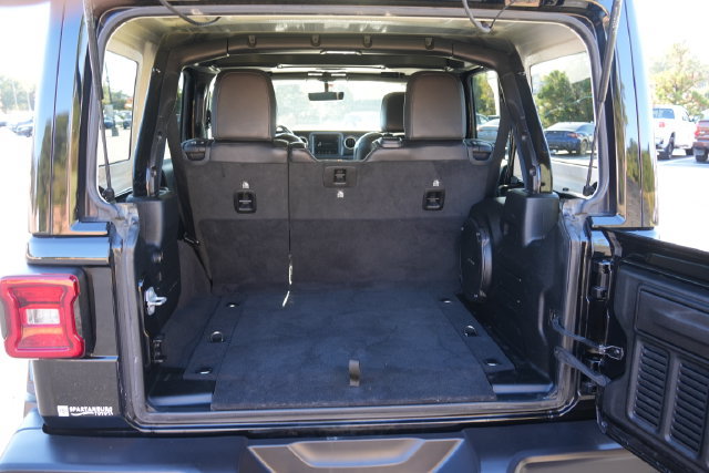 Used 2021 Jeep Wrangler Unlimited Sahara AWD/4WD image 11