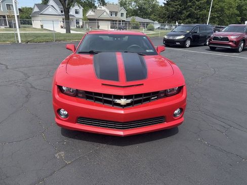 Used 2011 Chevrolet Camaro SS RWD image 3